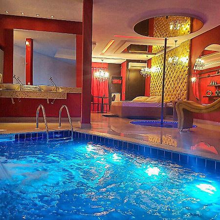 Happy Night (Adults Only) Hotell Cotia  Exteriör bild