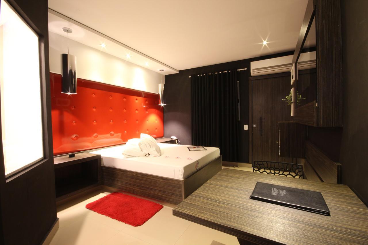 Happy Night (Adults Only) Hotell Cotia  Exteriör bild