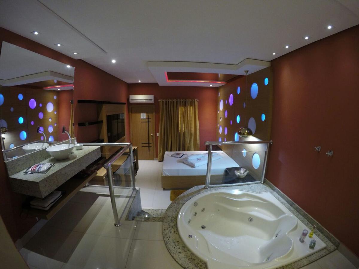 Happy Night (Adults Only) Hotell Cotia  Exteriör bild