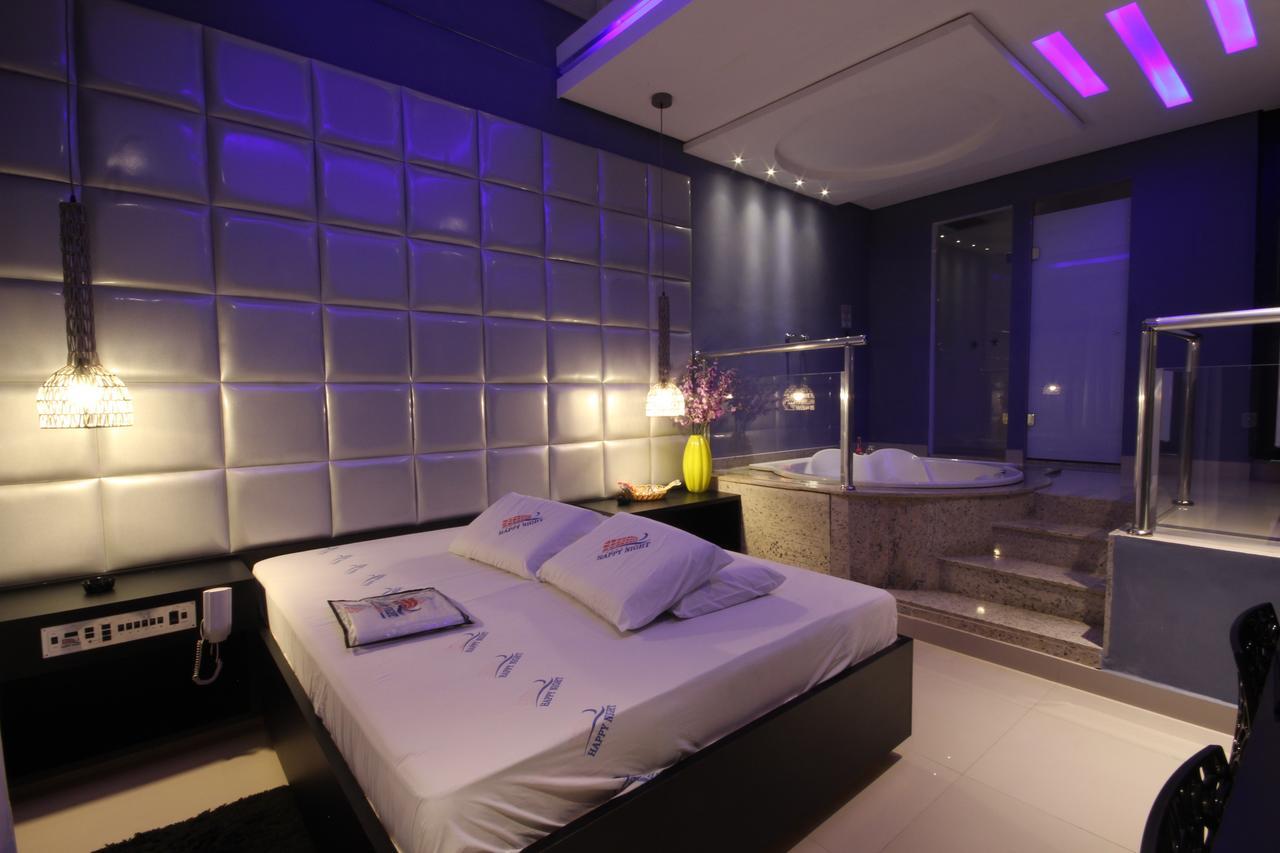 Happy Night (Adults Only) Hotell Cotia  Exteriör bild