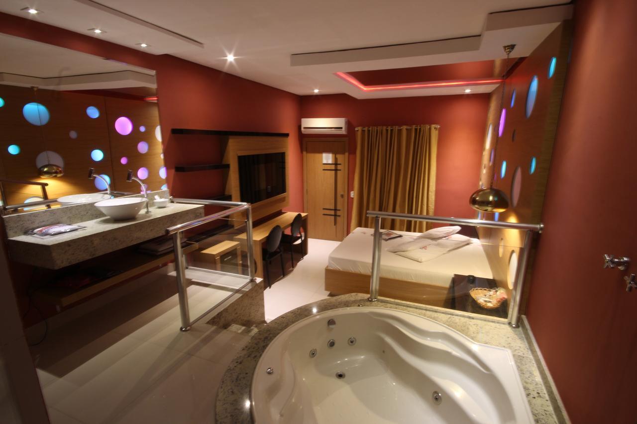 Happy Night (Adults Only) Hotell Cotia  Exteriör bild