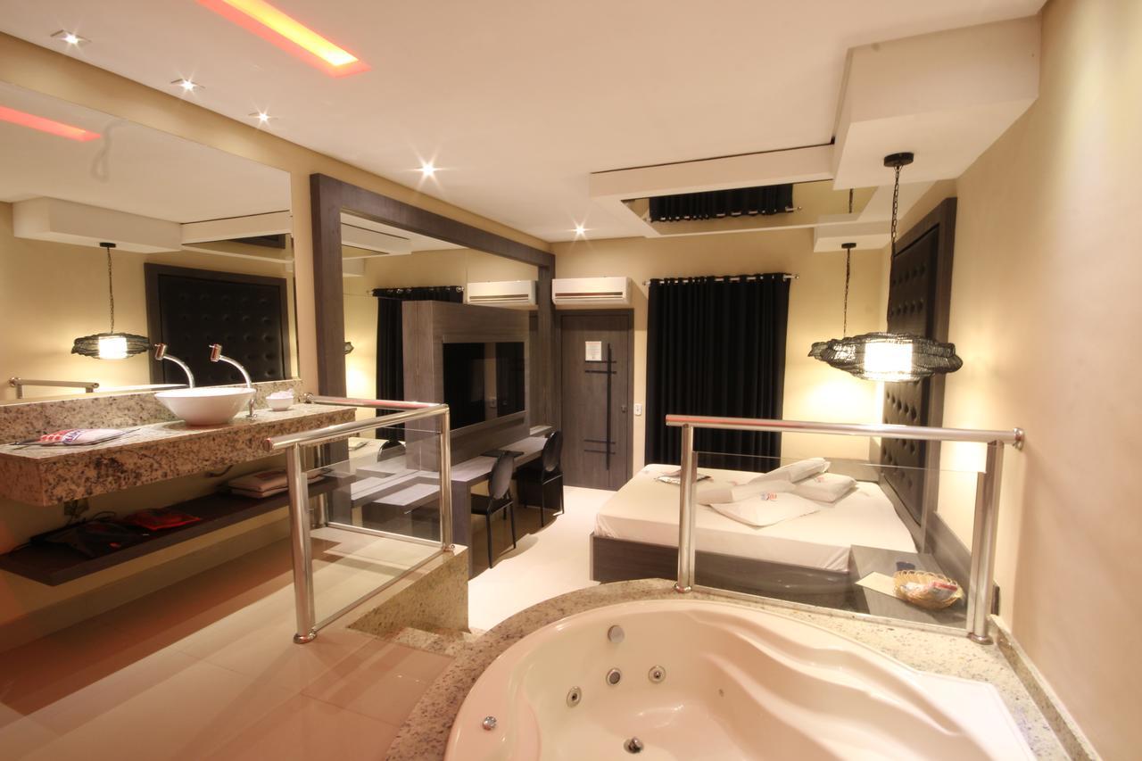 Happy Night (Adults Only) Hotell Cotia  Exteriör bild